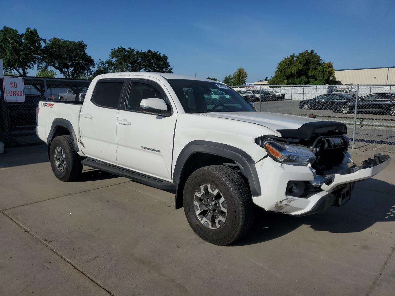 2023 TOYOTA TACOMA DOU - Фото 4