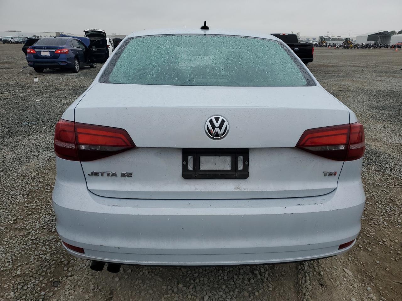 2017 VOLKSWAGEN JETTA SE - Фото 6