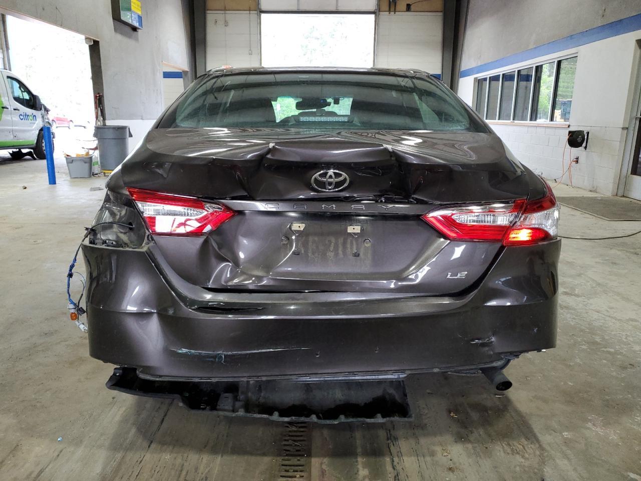 2018 TOYOTA CAMRY L - Фото 6