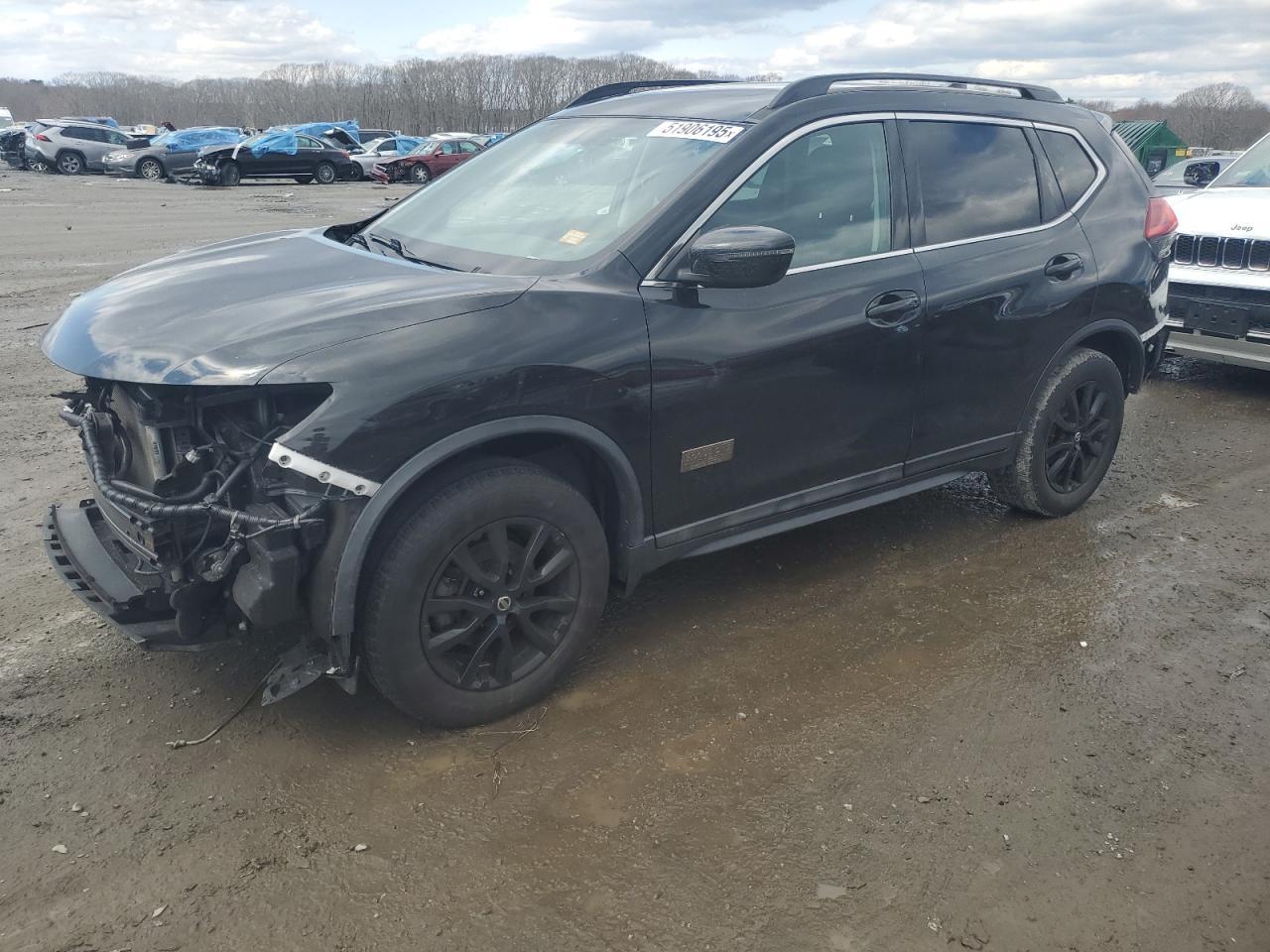 2017 NISSAN ROGUE SV