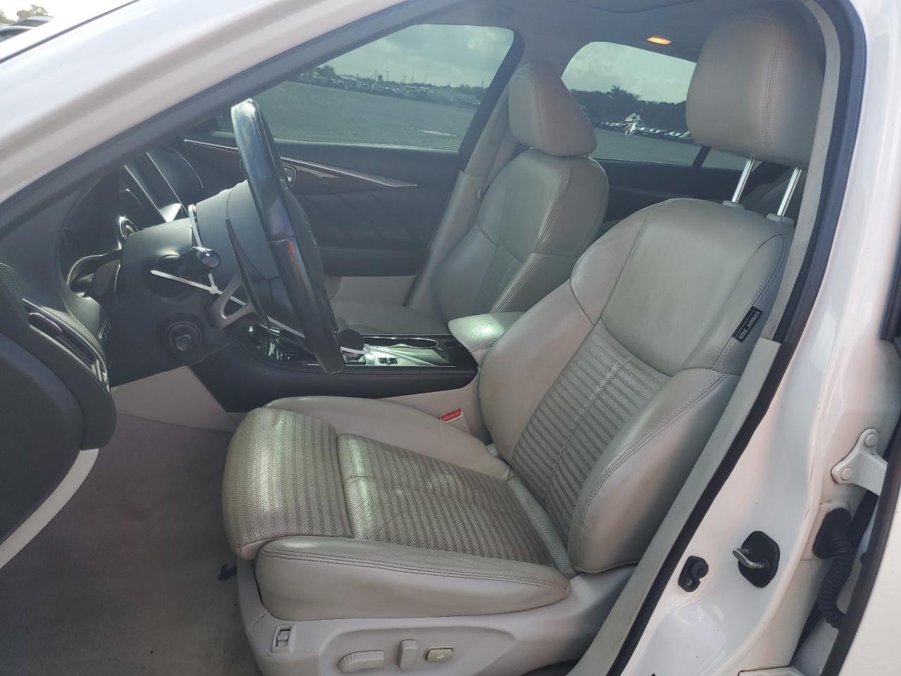 2015 INFINITI Q50 BASE - Image 7