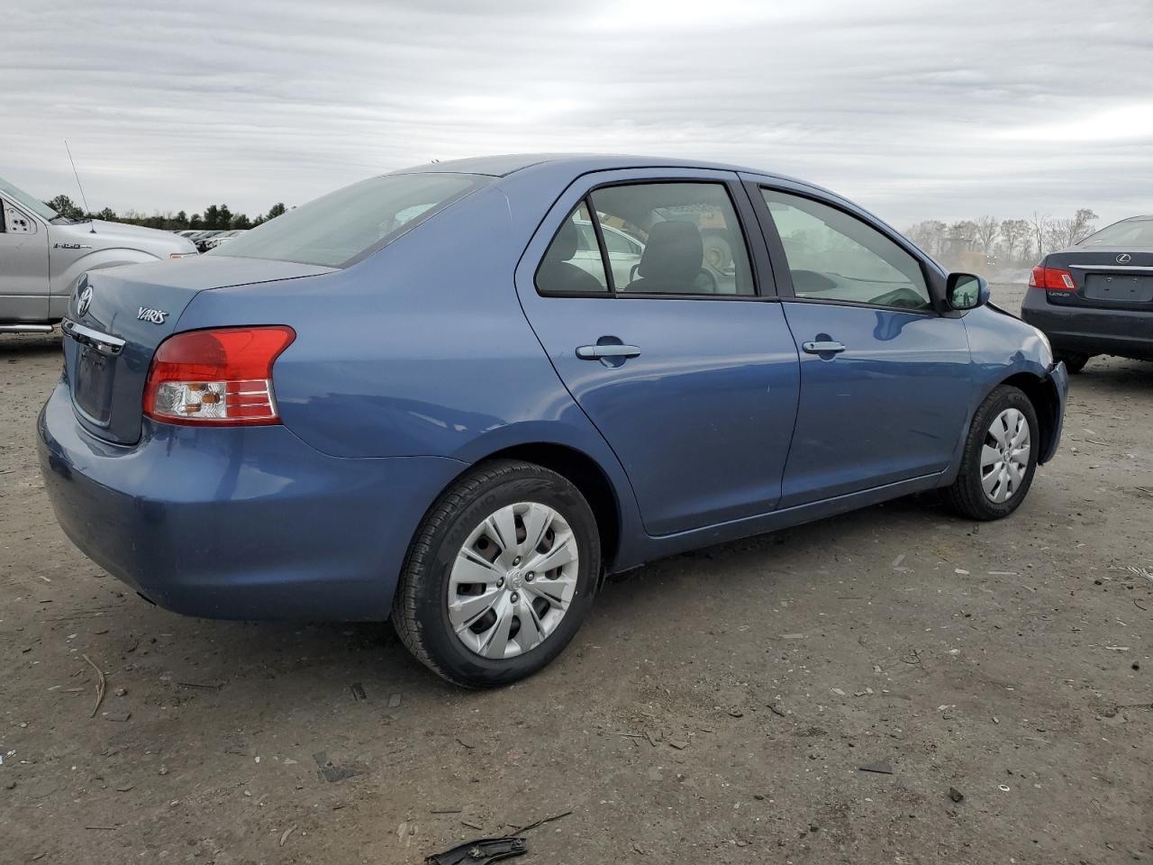 2012 TOYOTA YARIS - Image 3