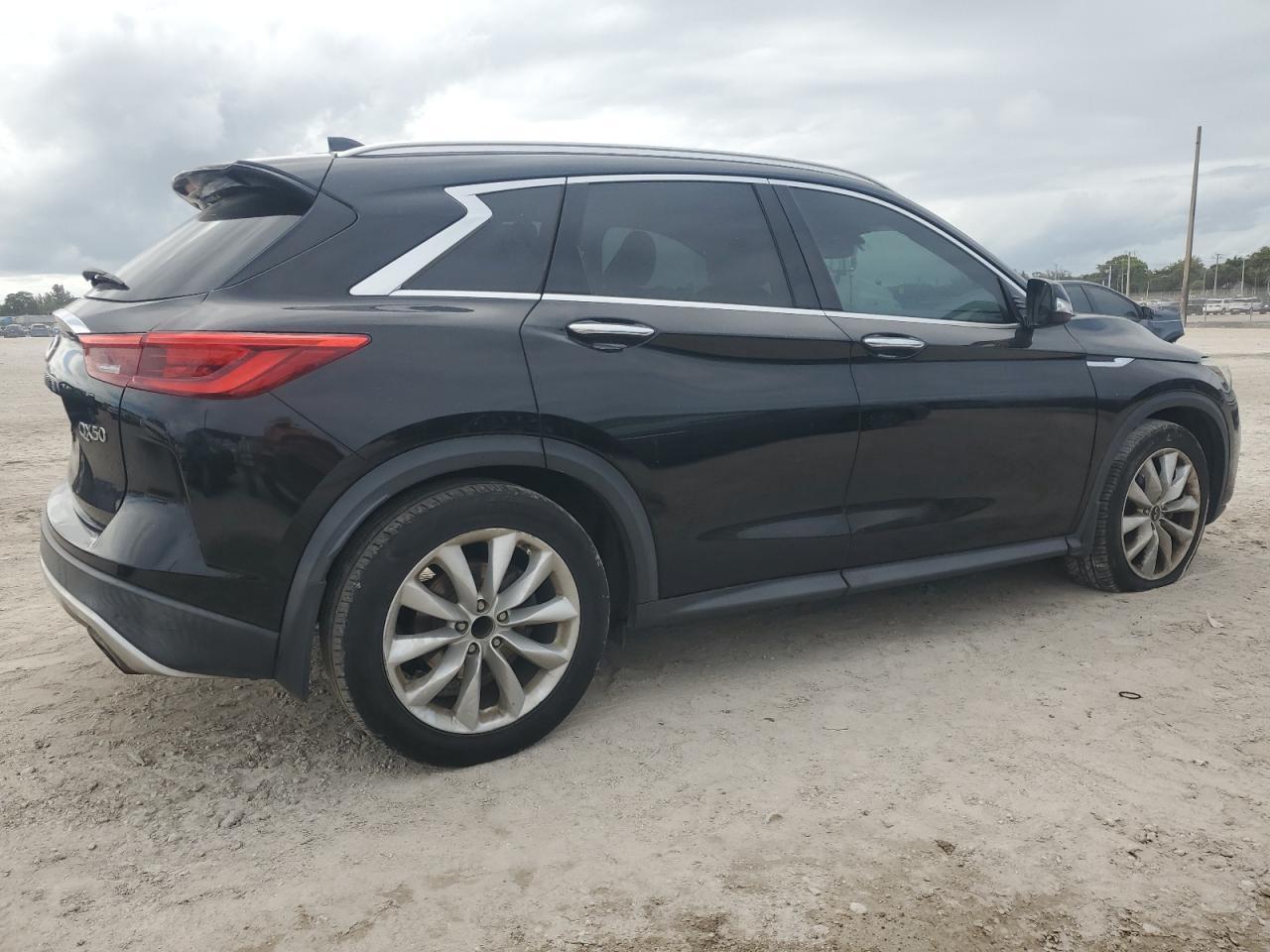 2019 INFINITI QX50 ESSEN - Image 3