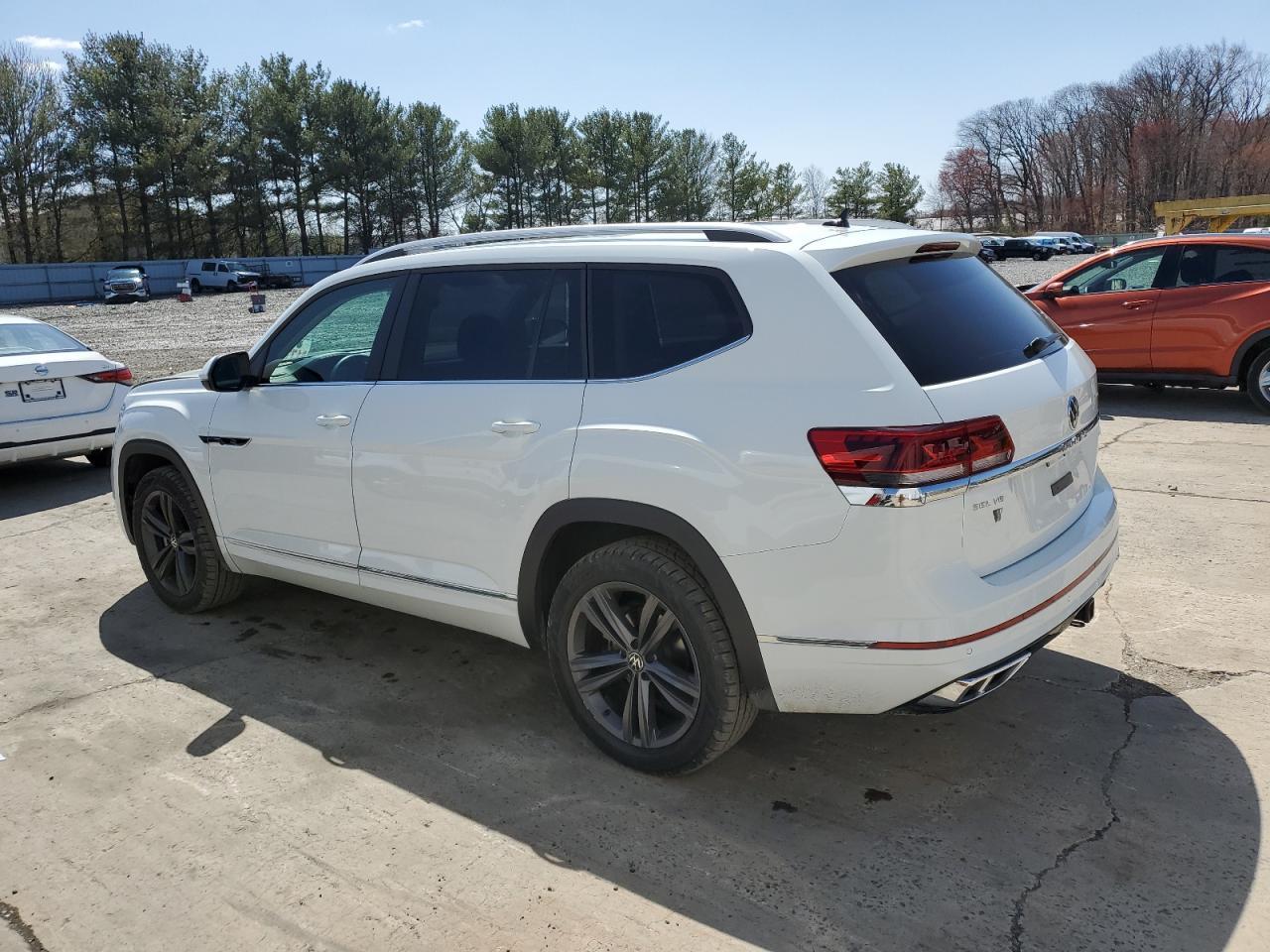 2022 VOLKSWAGEN ATLAS SEL - Фото 2