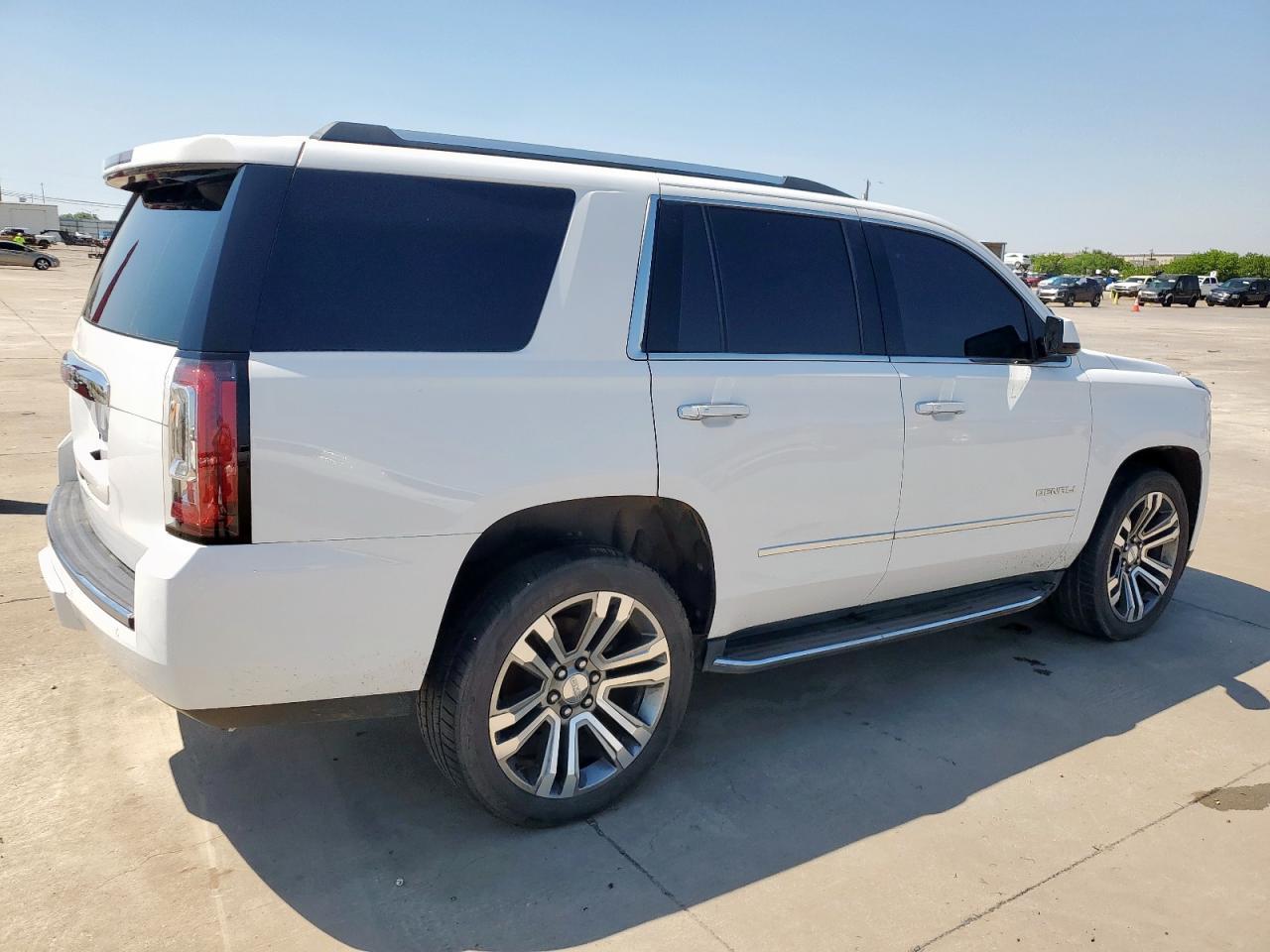 2017 GMC YUKON DENA - Фото 3