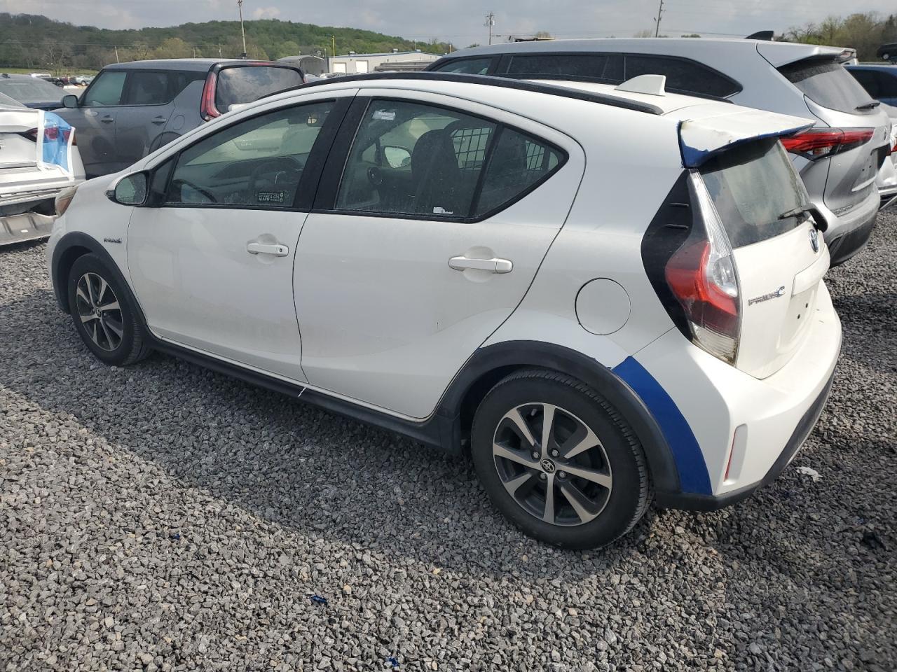 2018 TOYOTA PRIUS C - Image 2