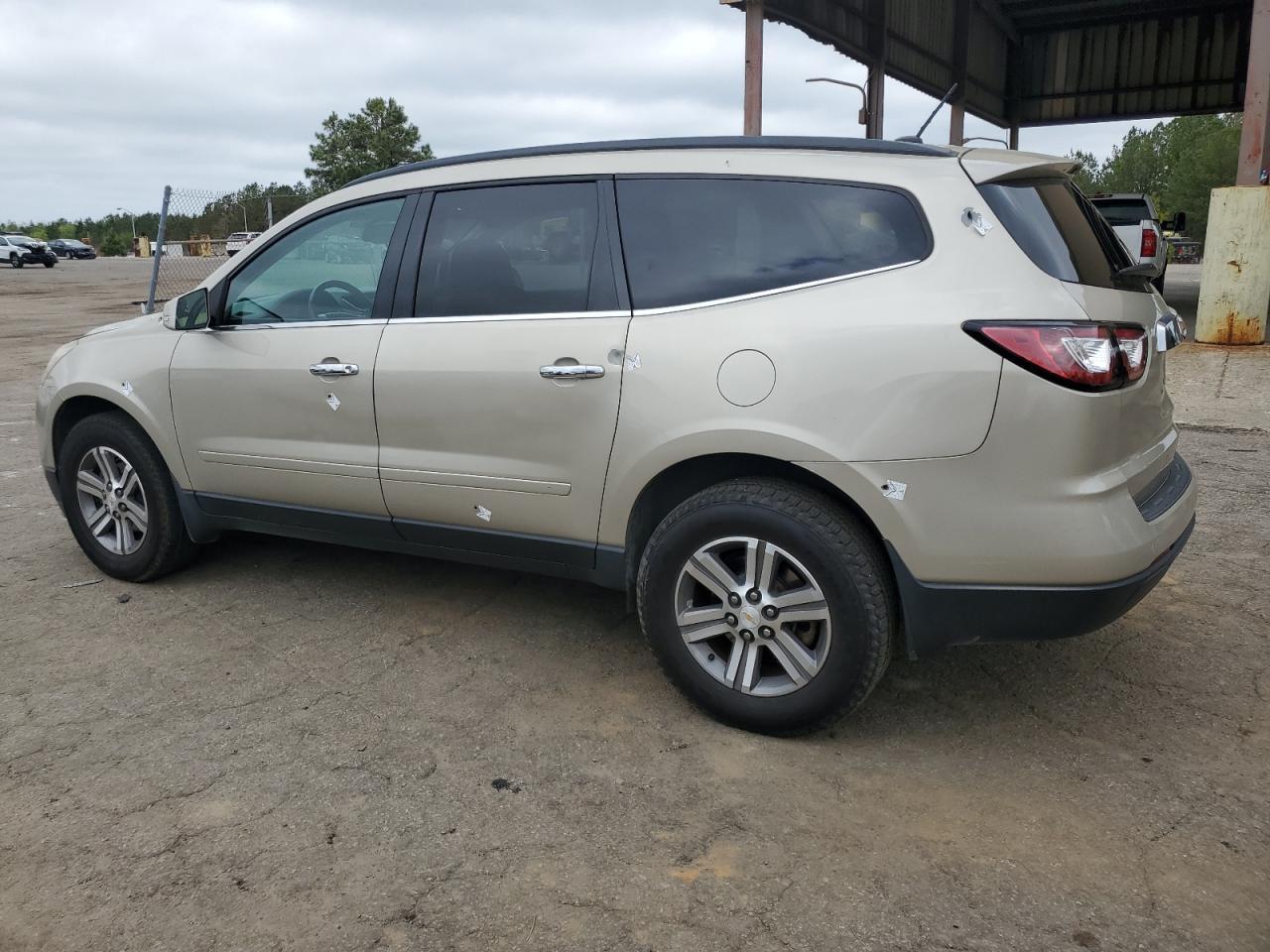 2015 CHEVROLET TRAVERSE L - Image 2