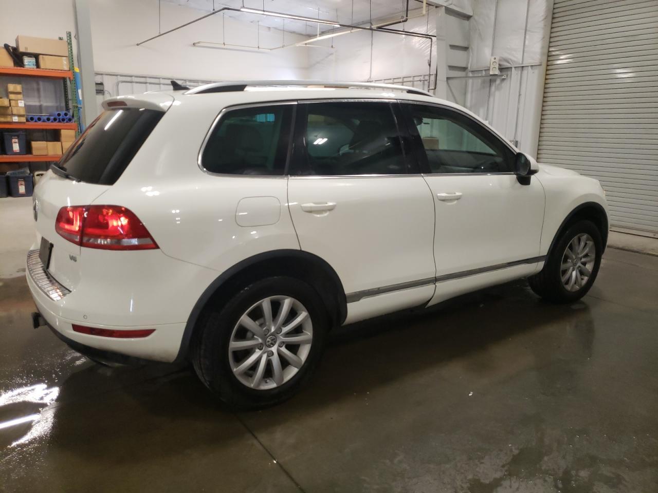2011 VOLKSWAGEN TOUAREG V6 - Фото 3