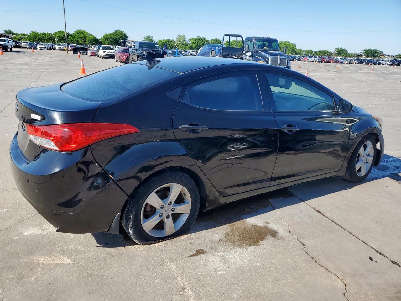 2013 HYUNDAI ELANTRA GL - Image 3