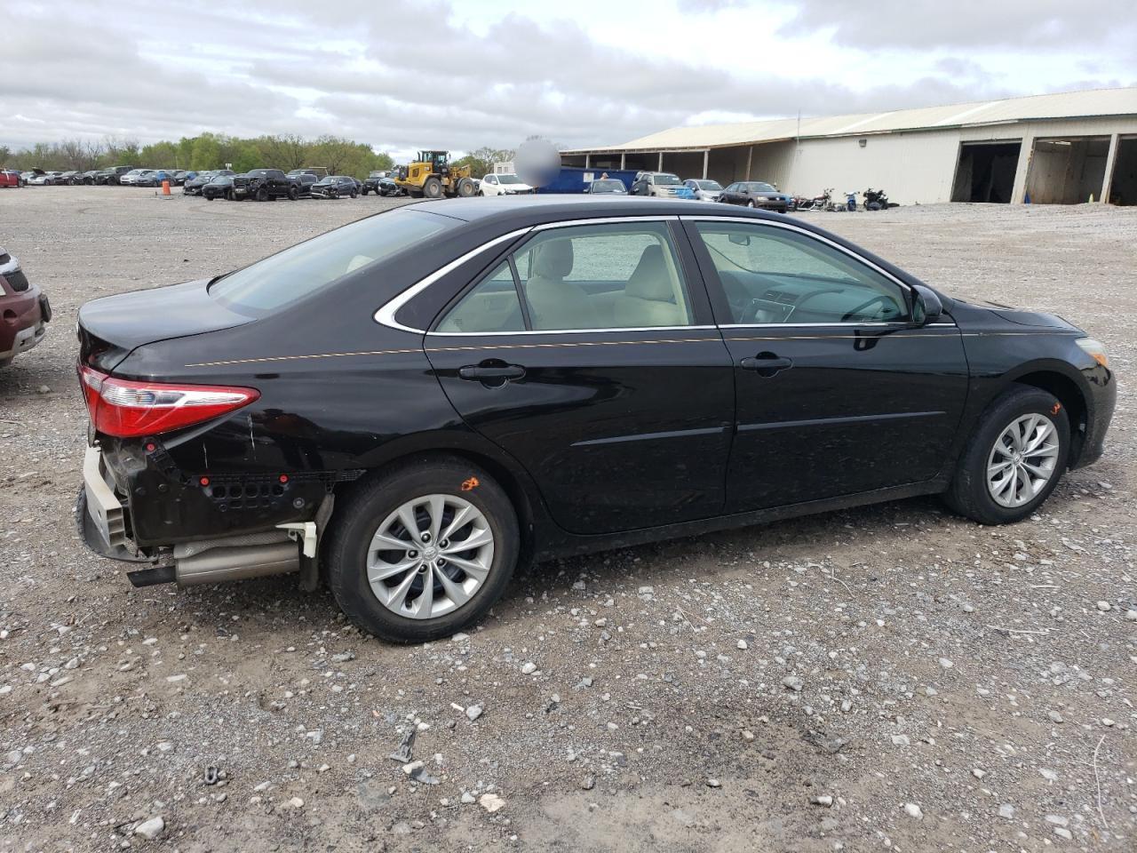2016 TOYOTA CAMRY LE - Фото 3