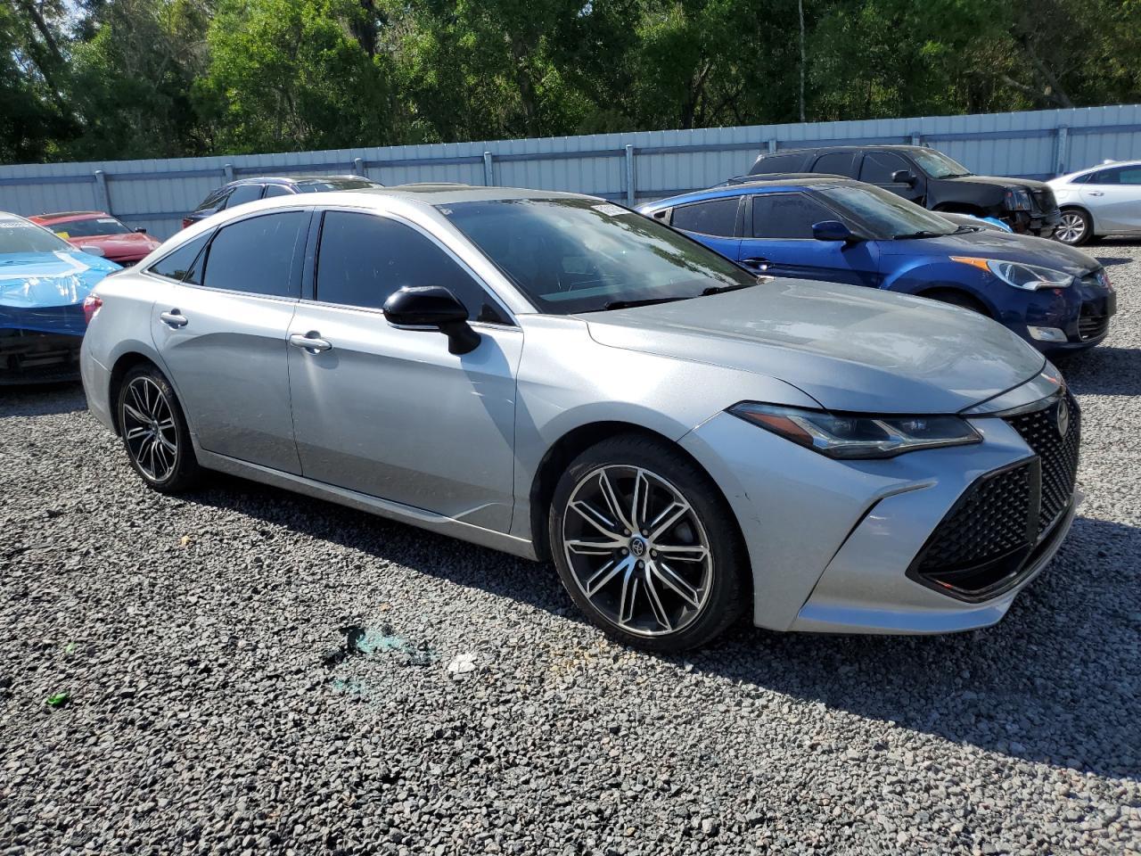 2019 TOYOTA AVALON XLE - Фото 4