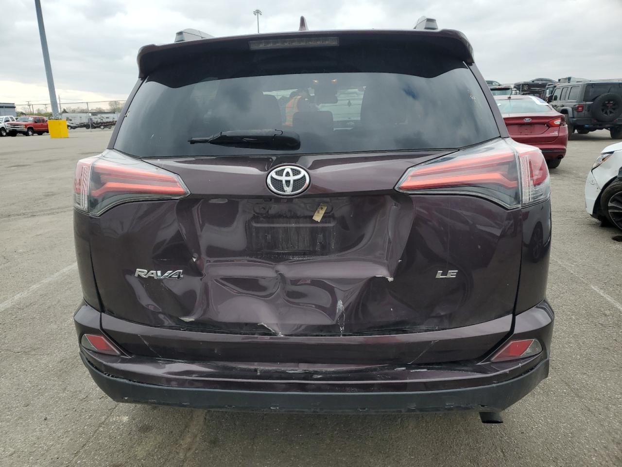 2017 TOYOTA RAV4 LE - Image 6