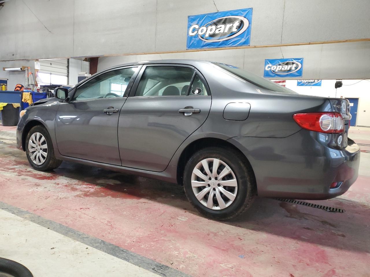 2013 TOYOTA COROLLA BA - Фото 2