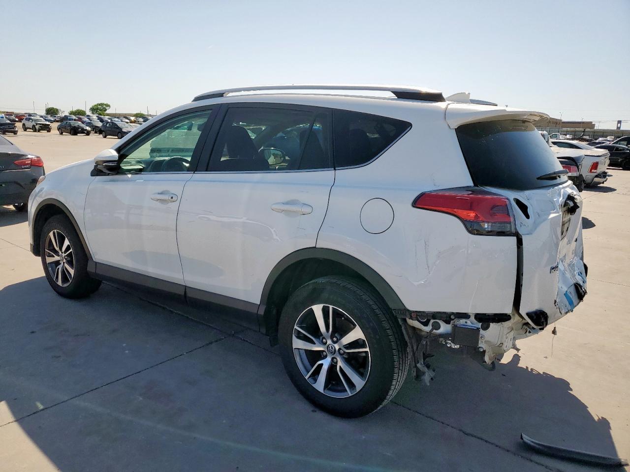2016 TOYOTA RAV4 XLE - Image 2