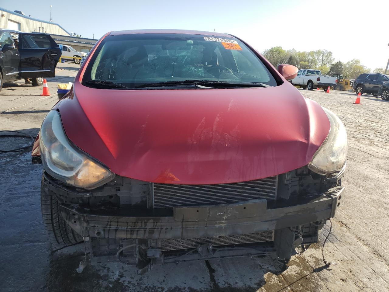 2015 HYUNDAI ELANTRA SE - Фото 5