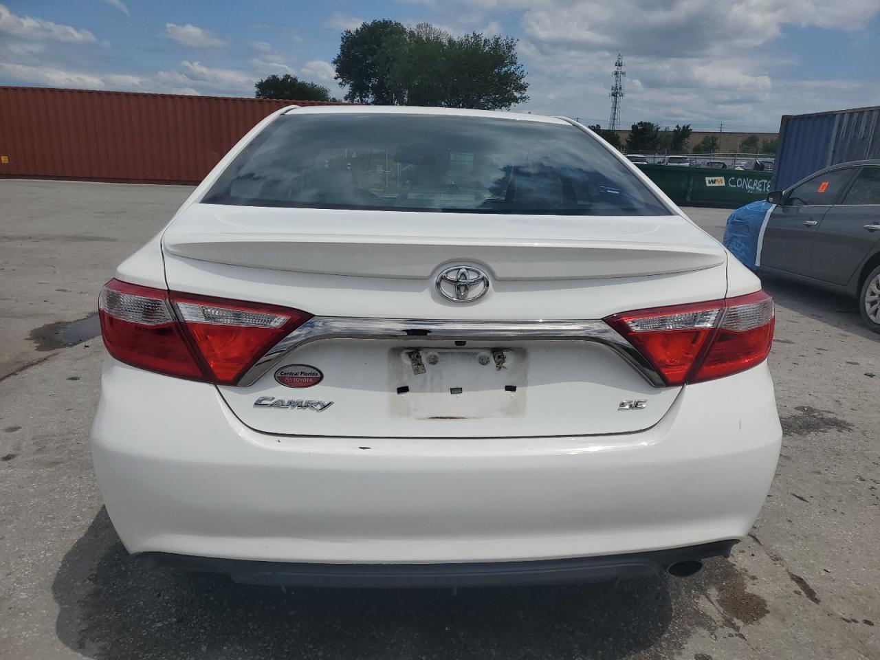 2016 TOYOTA CAMRY LE - Фото 6