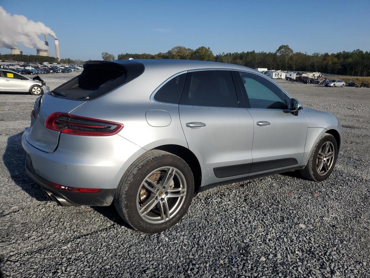 2015 PORSCHE MACAN S - Image 3
