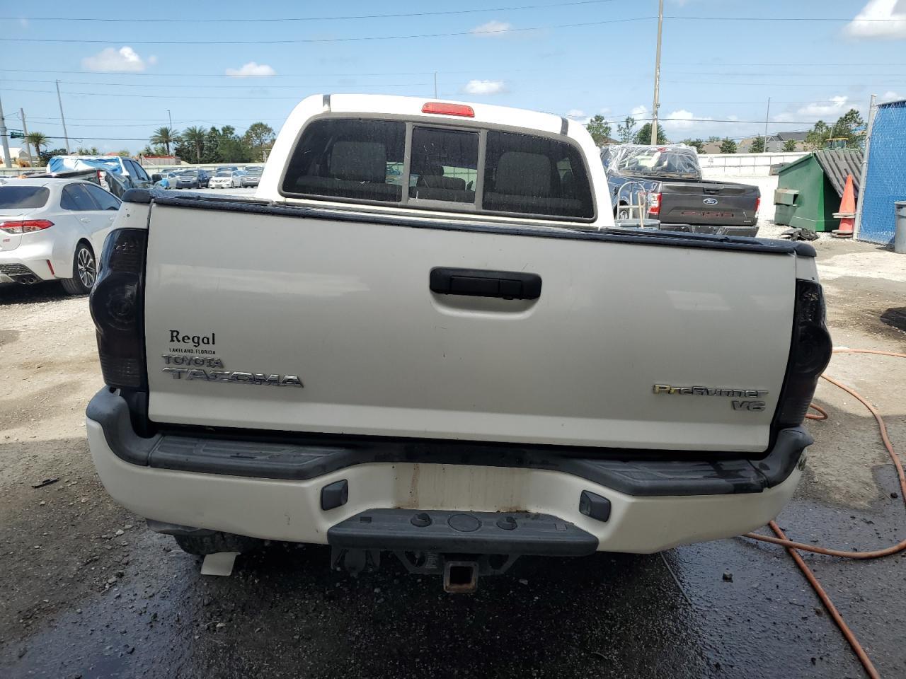 2013 TOYOTA TACOMA DOU - Image 6