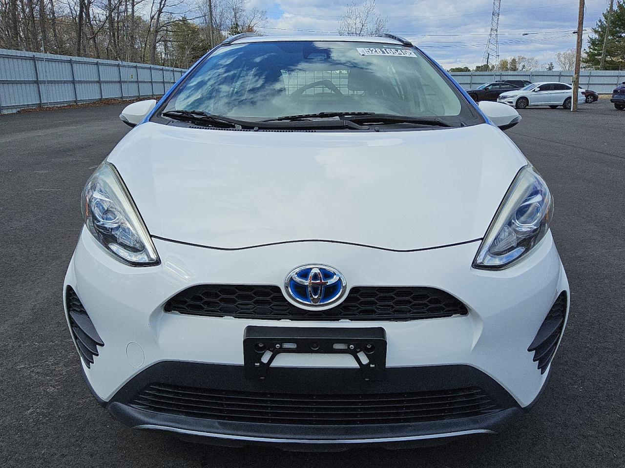 2018 TOYOTA PRIUS C - Image 5