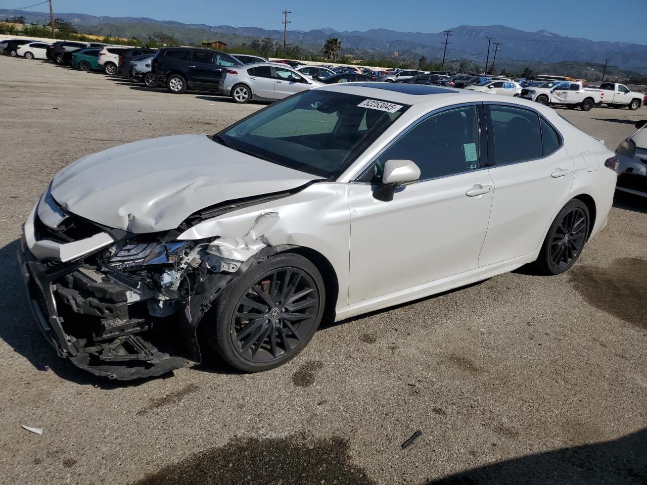 2022 TOYOTA CAMRY XSE