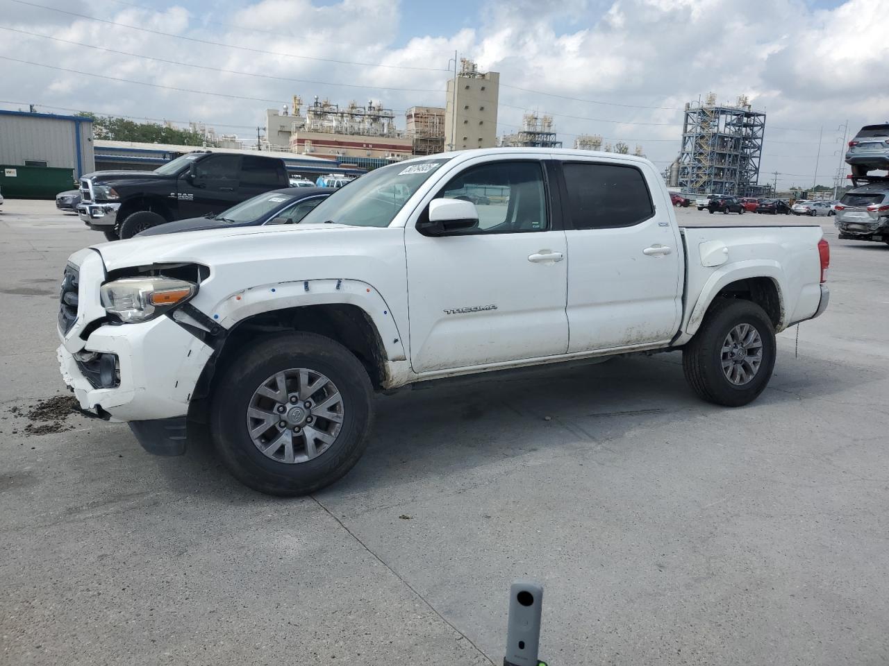 2017 TOYOTA TACOMA DOU