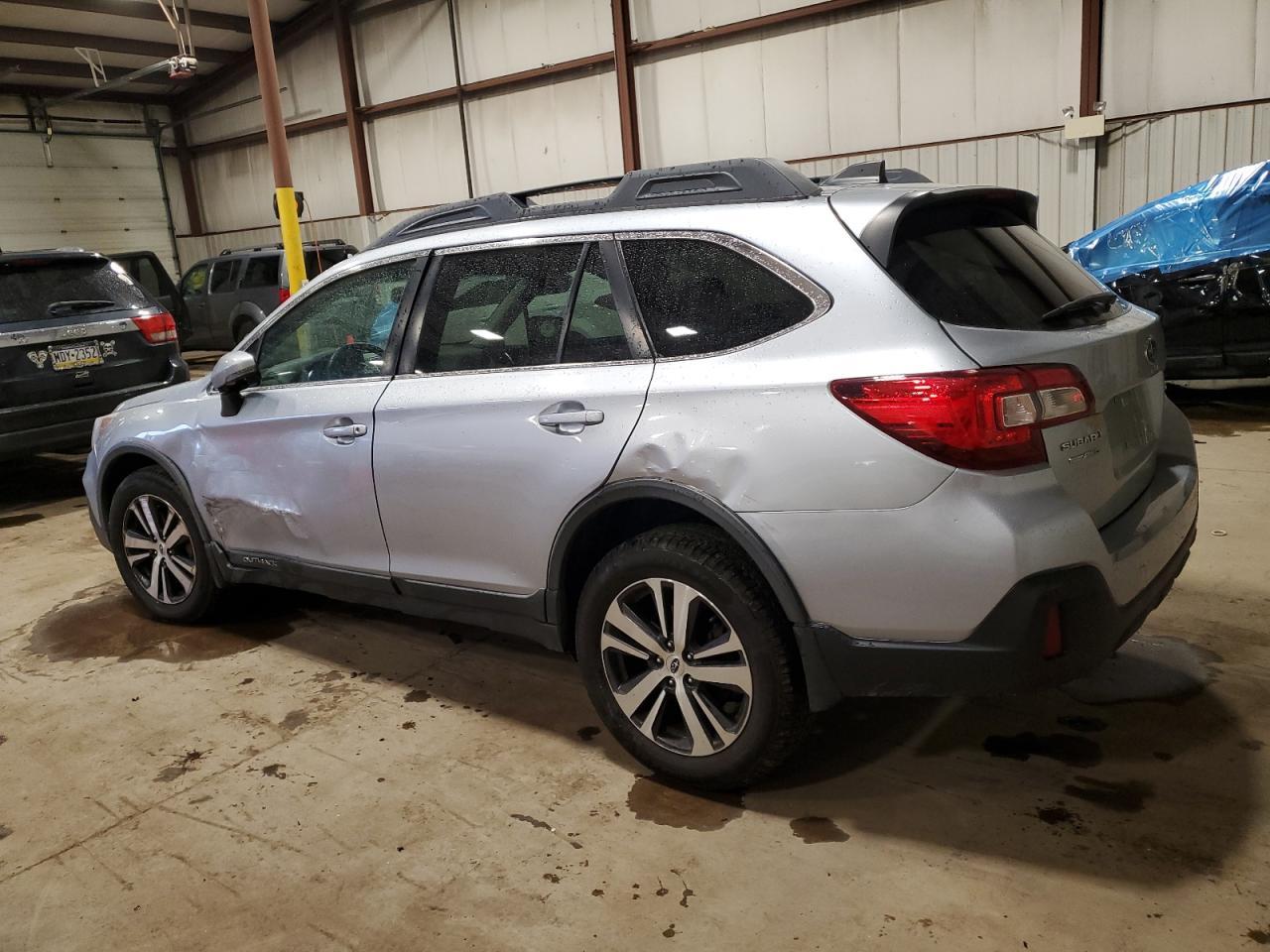 2018 SUBARU OUTBACK 2. - Фото 2