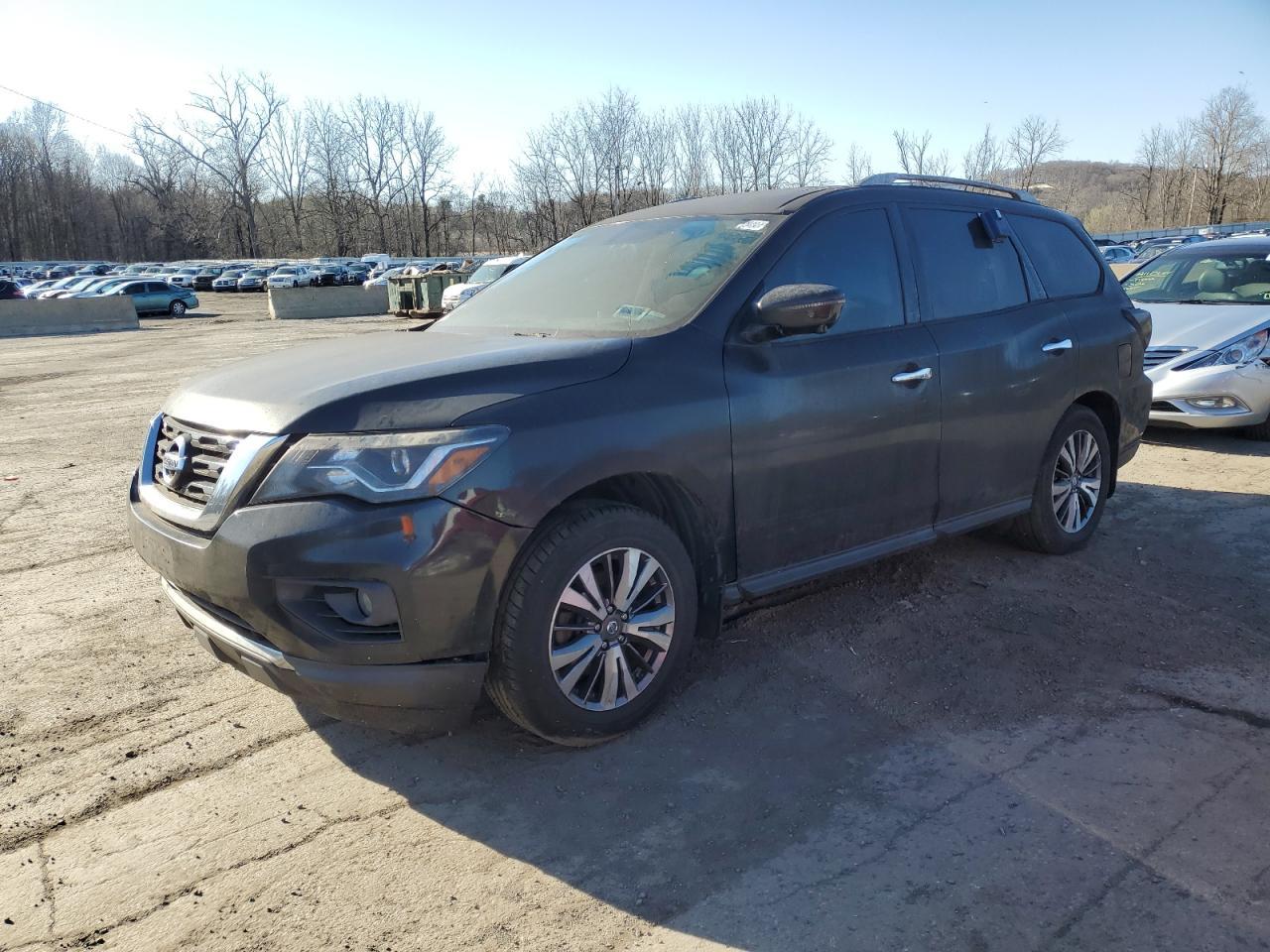 2017 NISSAN PATHFINDER