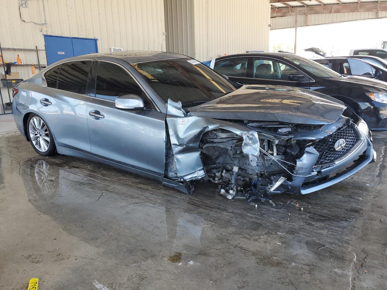 2018 INFINITI Q50 LUXE - Фото 4