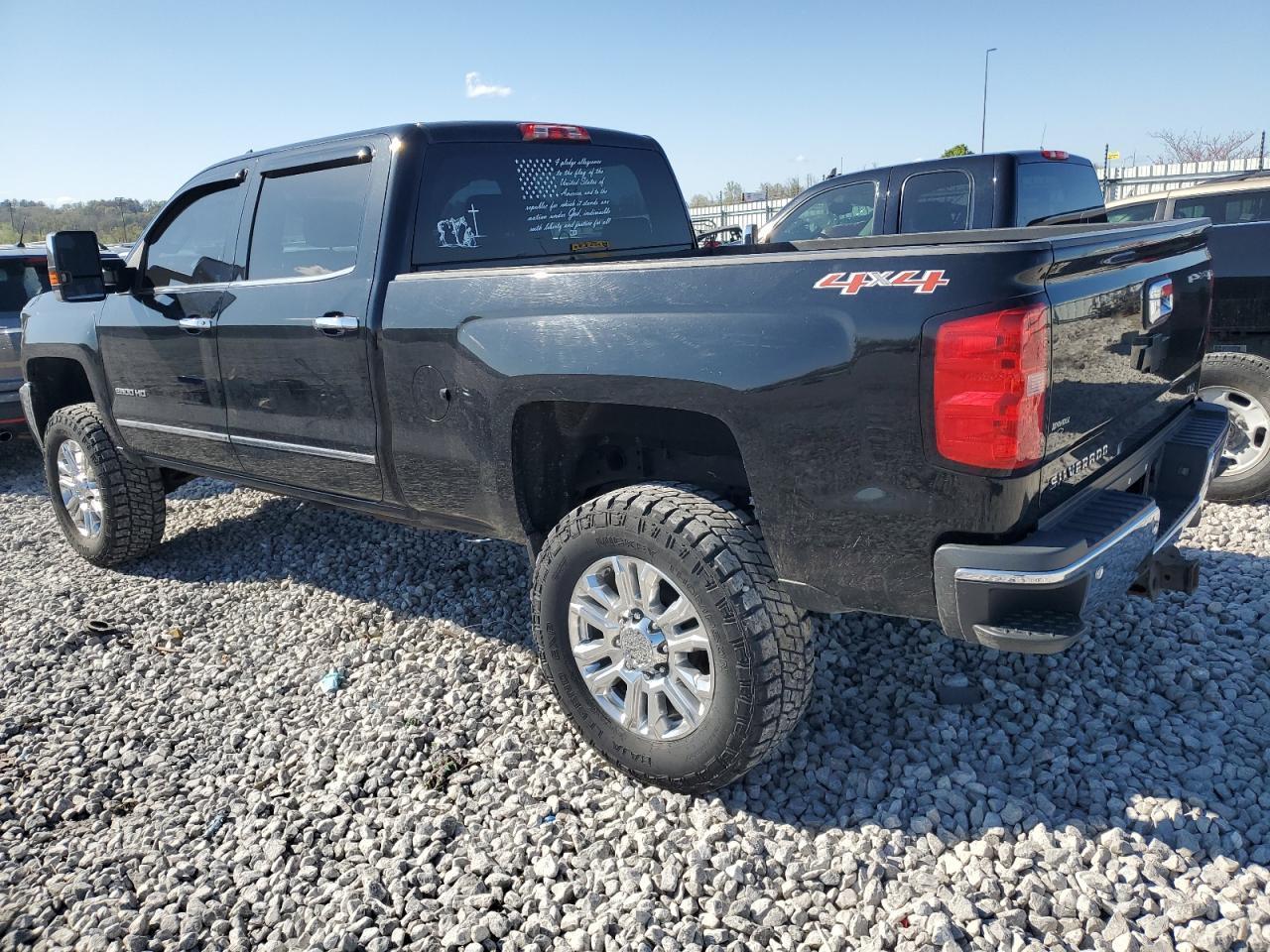 2015 CHEVROLET SILVERADO - Image 2