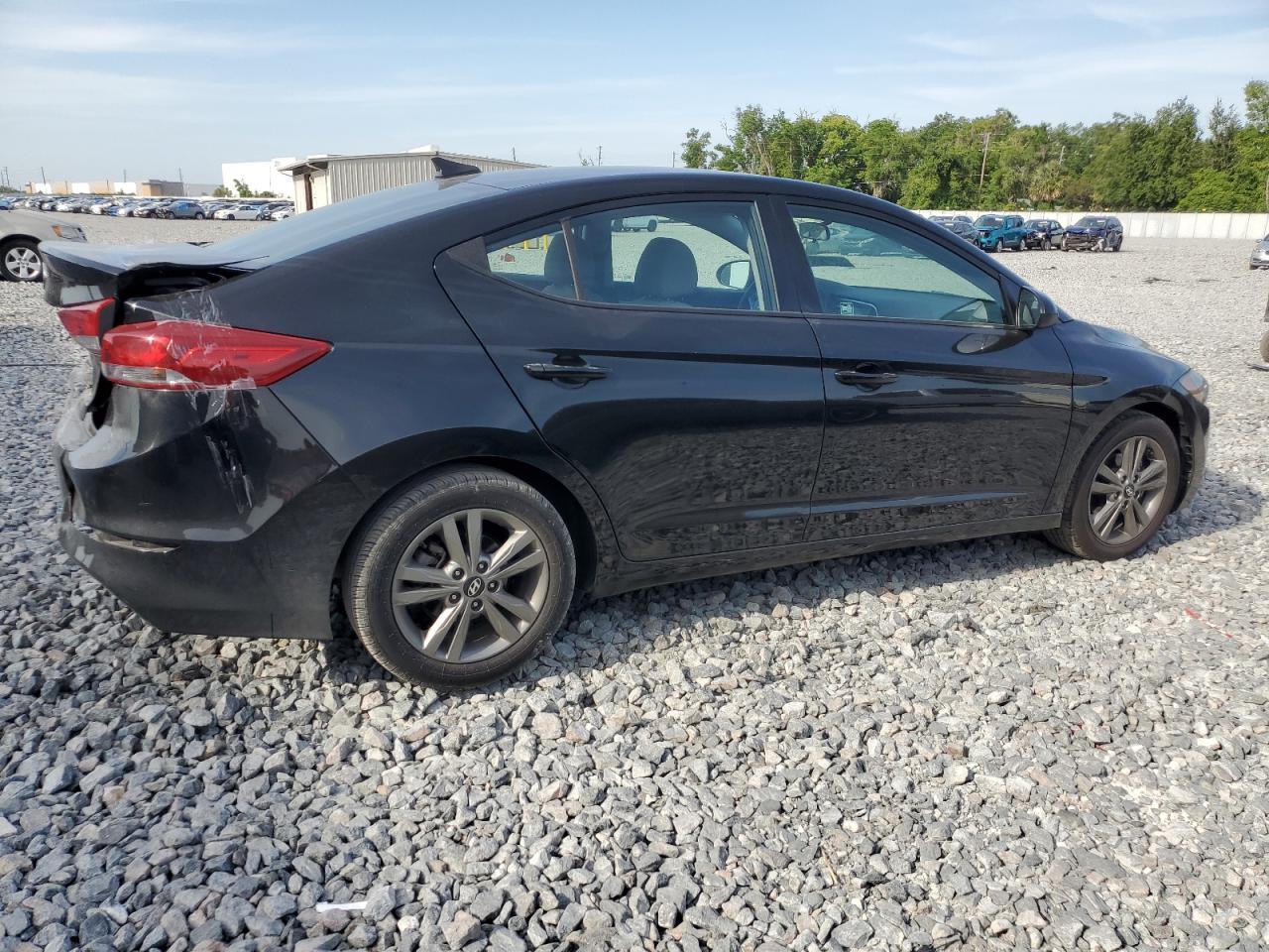 2018 HYUNDAI ELANTRA SE - Image 3