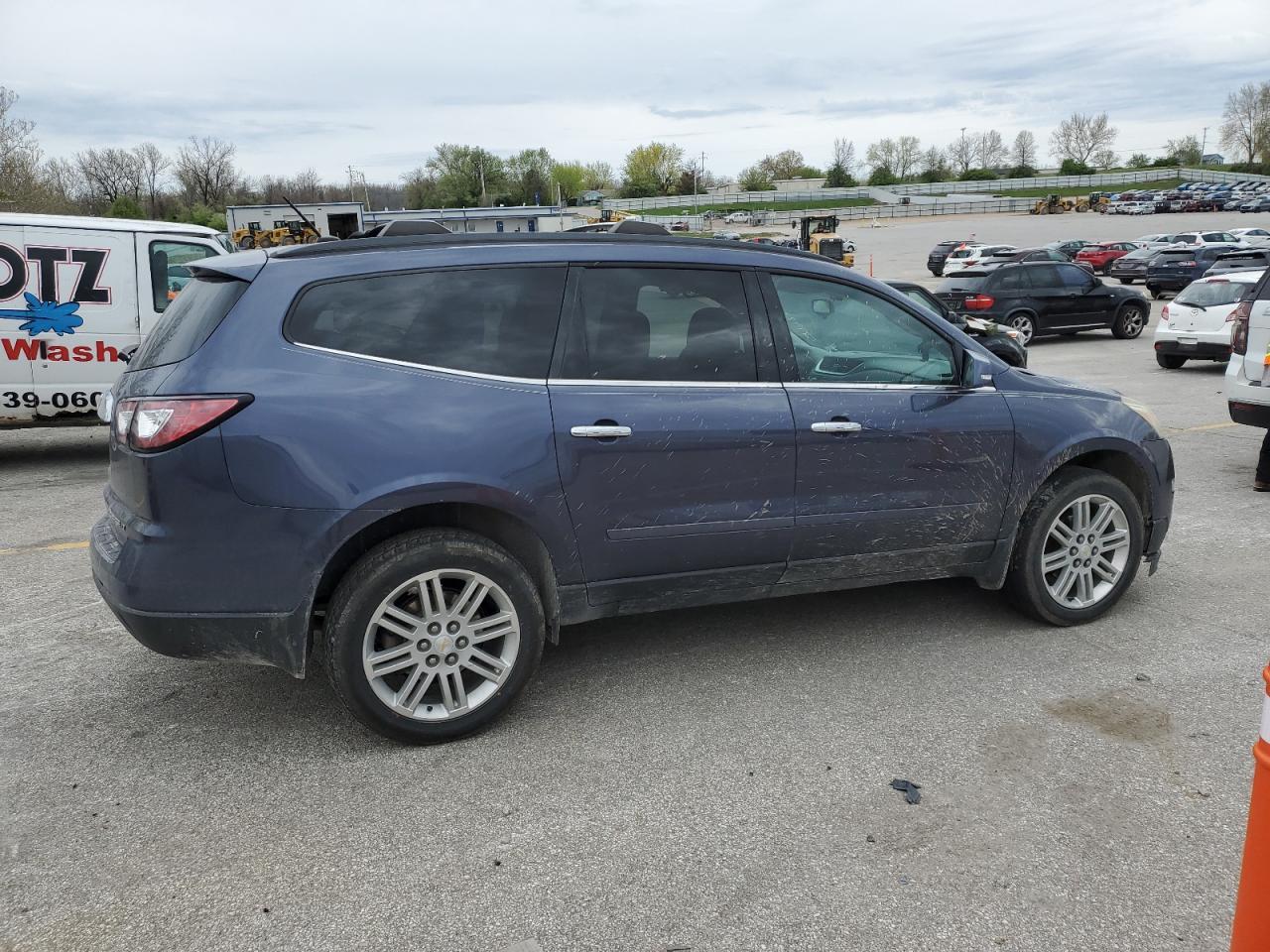 2014 CHEVROLET TRAVERSE L - Image 3