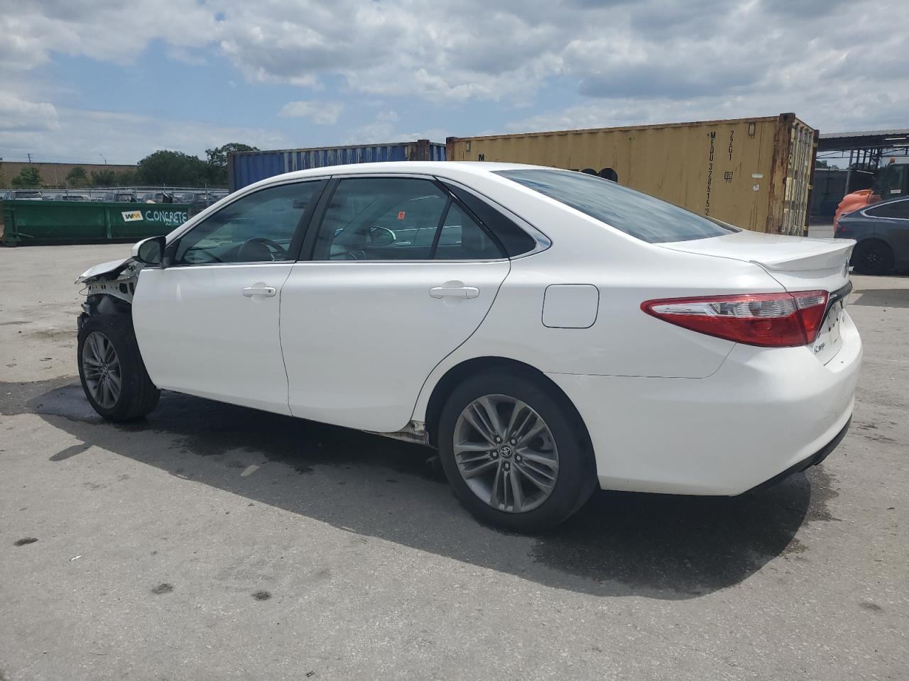 2016 TOYOTA CAMRY LE - Фото 2