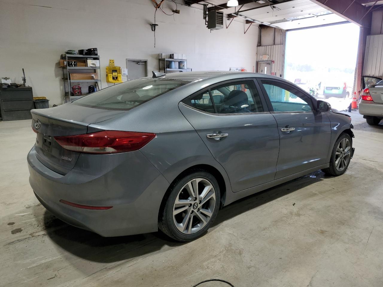 2017 HYUNDAI ELANTRA SE - Фото 3