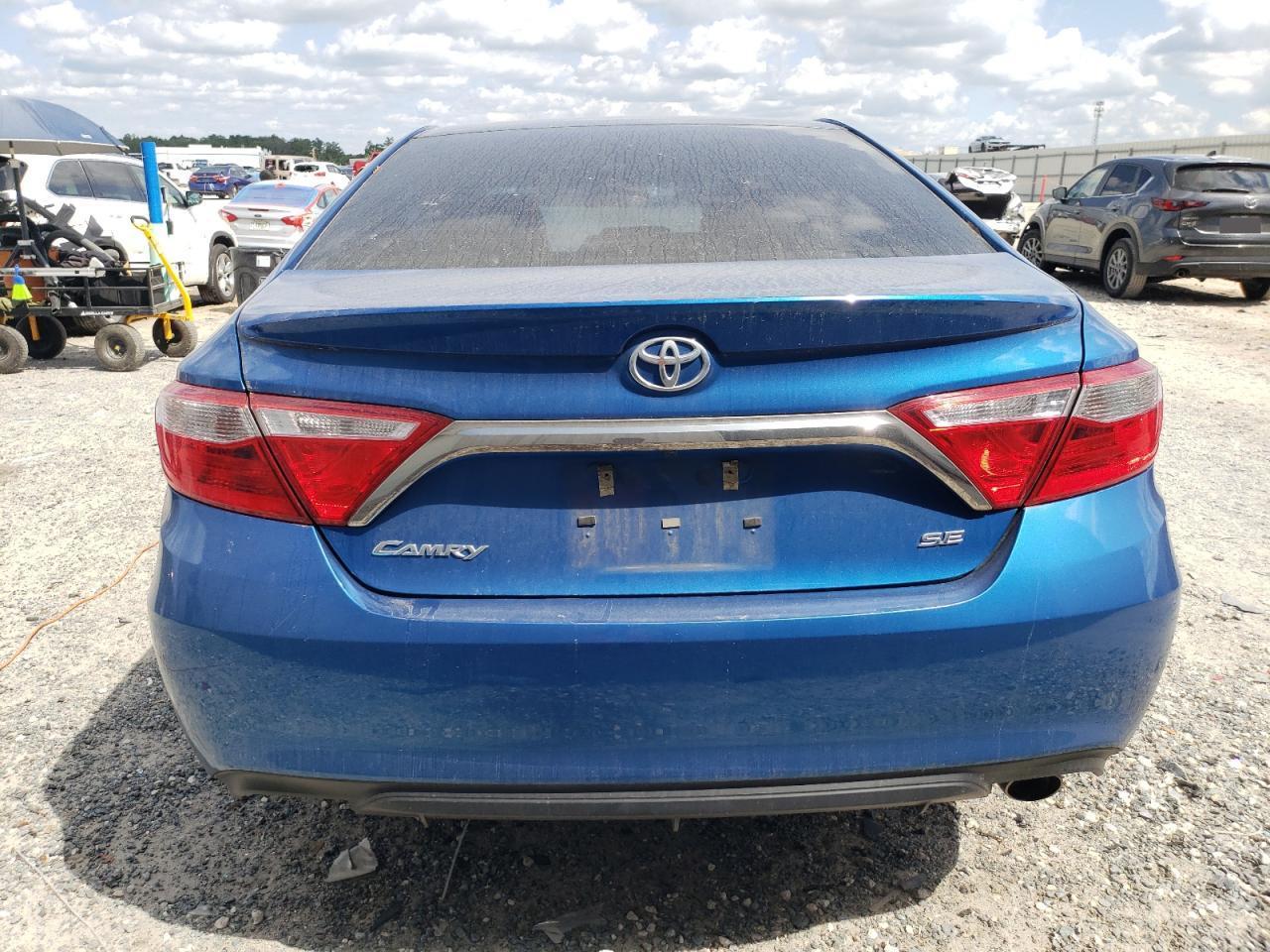 2017 TOYOTA CAMRY LE - Image 6
