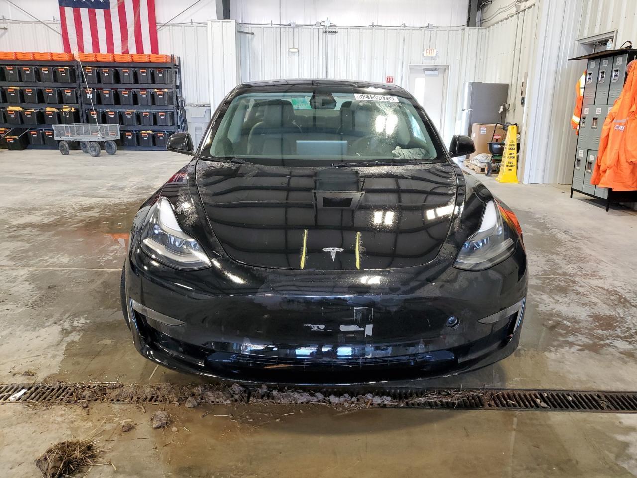 2022 TESLA MODEL 3 - Image 5