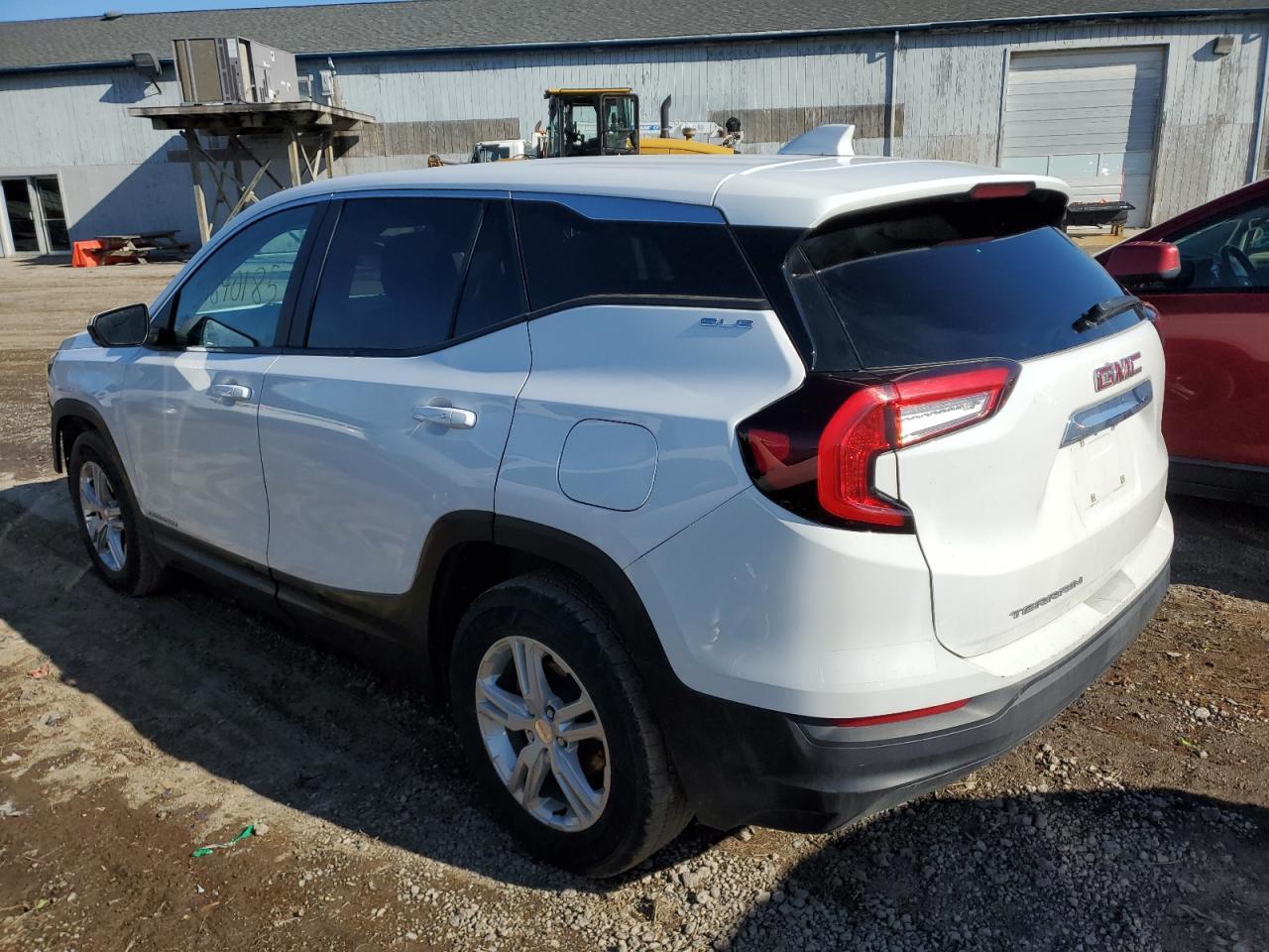 2023 GMC TERRAIN SL - Image 2