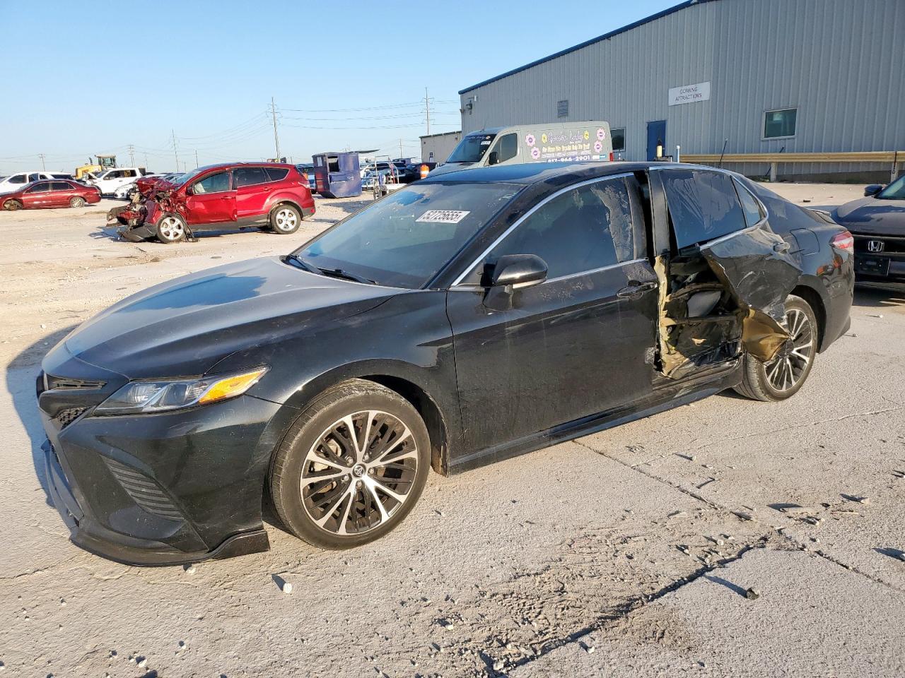 2020 TOYOTA CAMRY SE