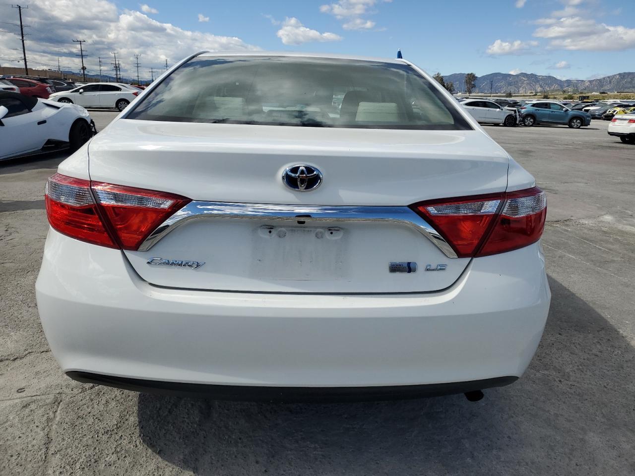2016 TOYOTA CAMRY HYBR - Фото 6