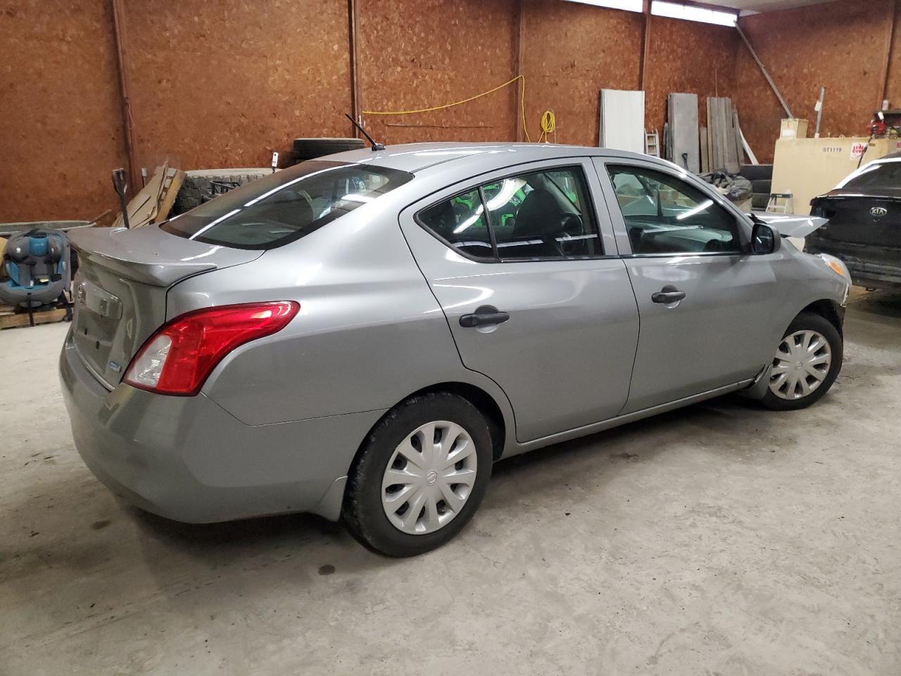 2014 NISSAN VERSA S - Image 3