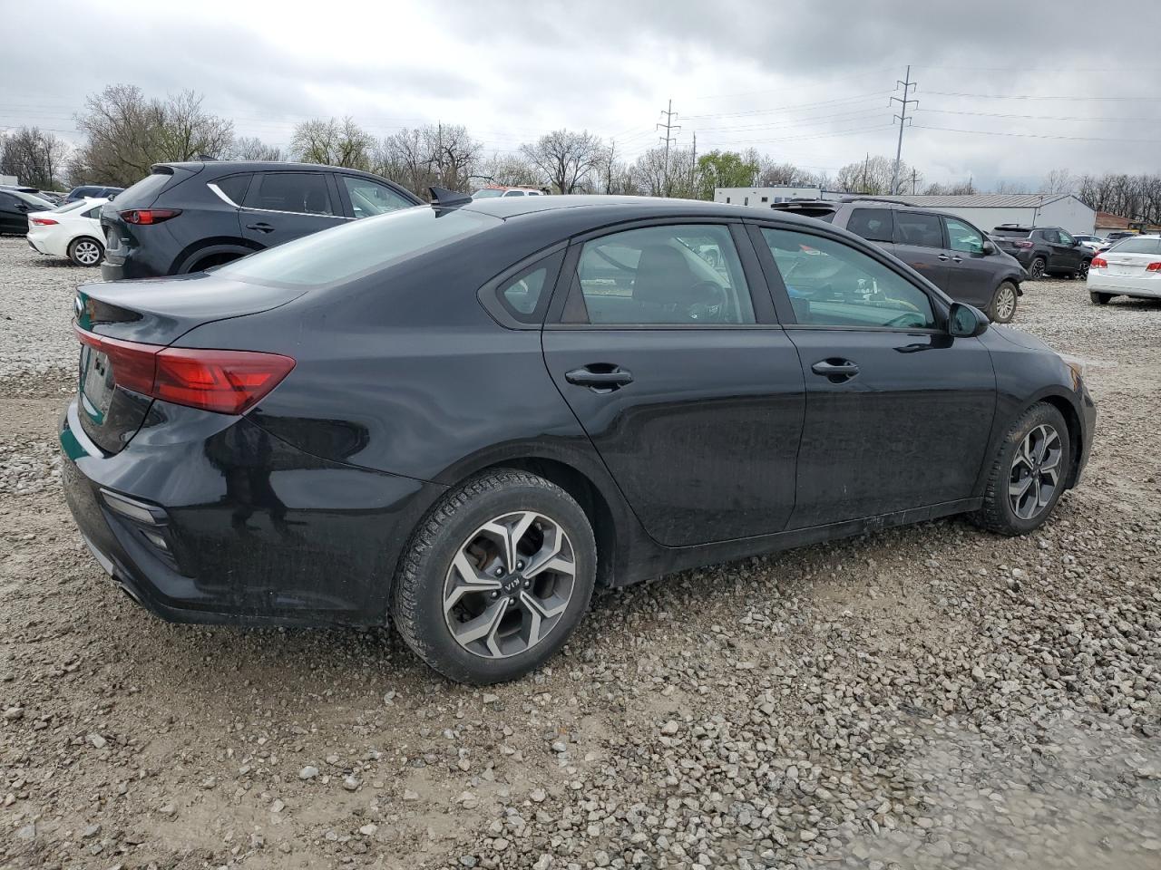 2020 KIA FORTE FE - Фото 3