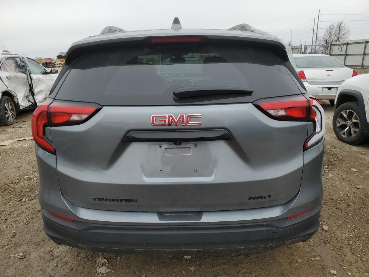 2021 GMC TERRAIN SL - Image 6
