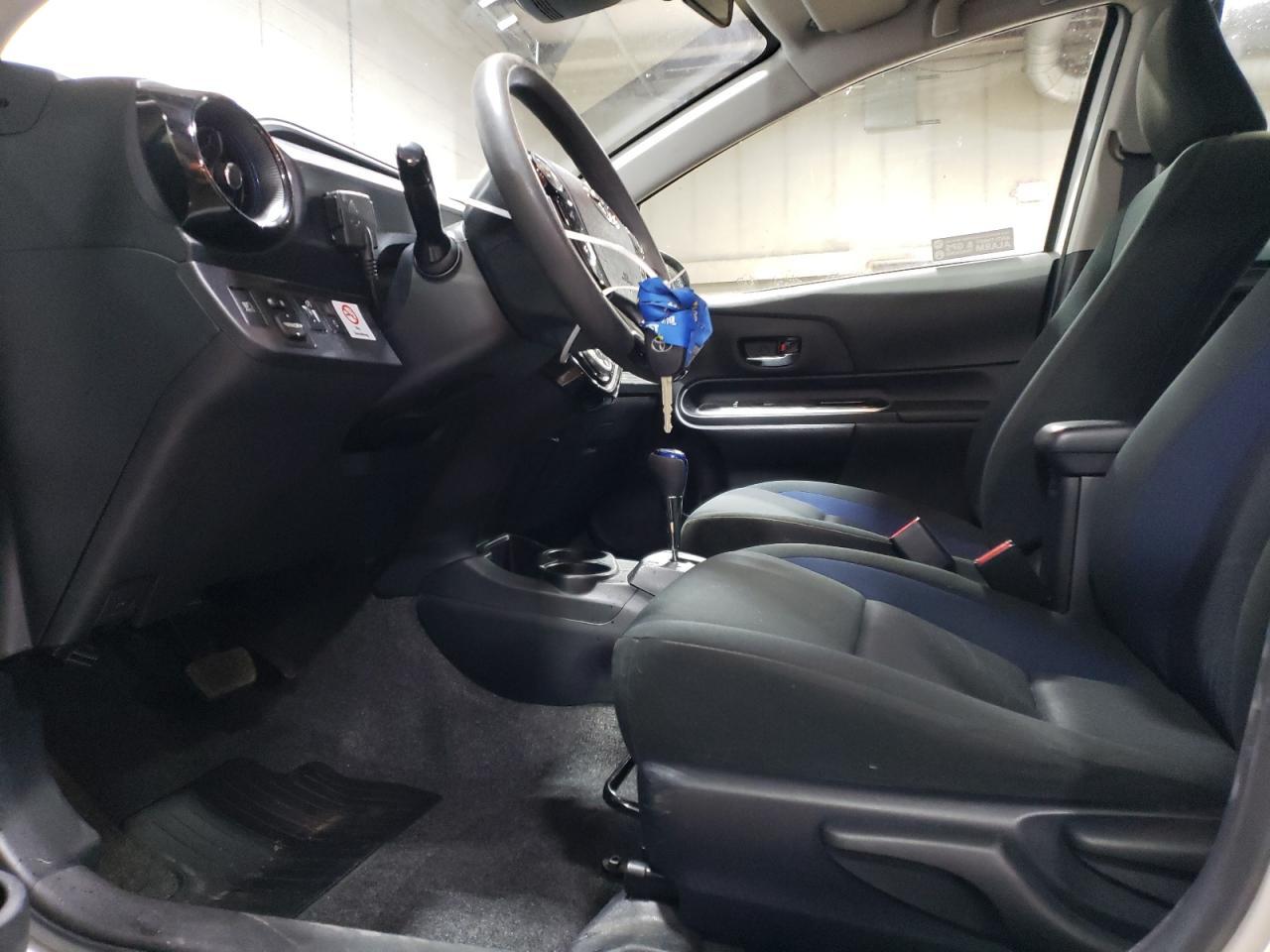 2018 TOYOTA PRIUS C - Image 7