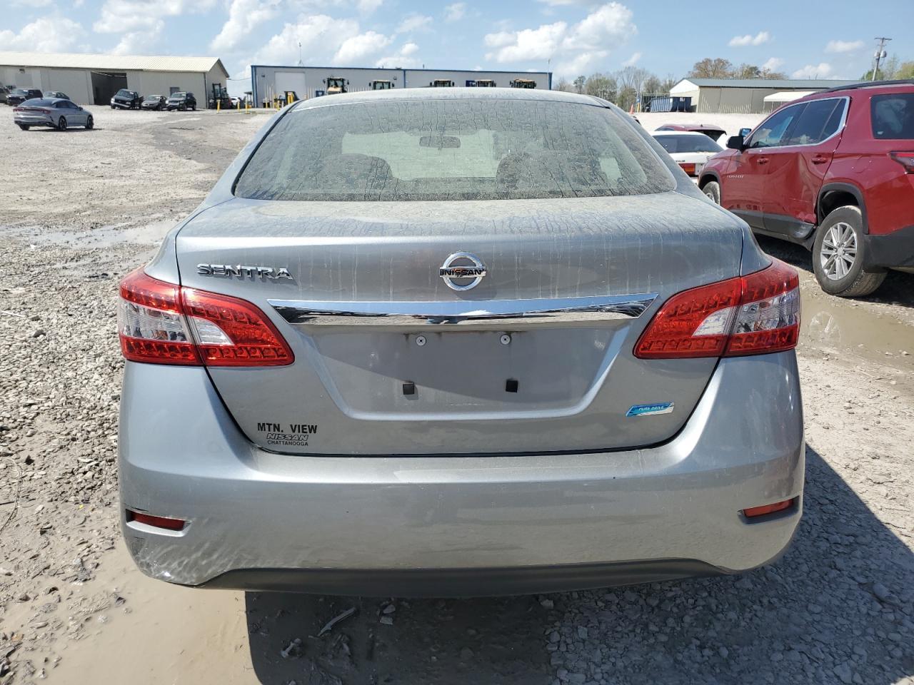 2013 NISSAN SENTRA S - Фото 6