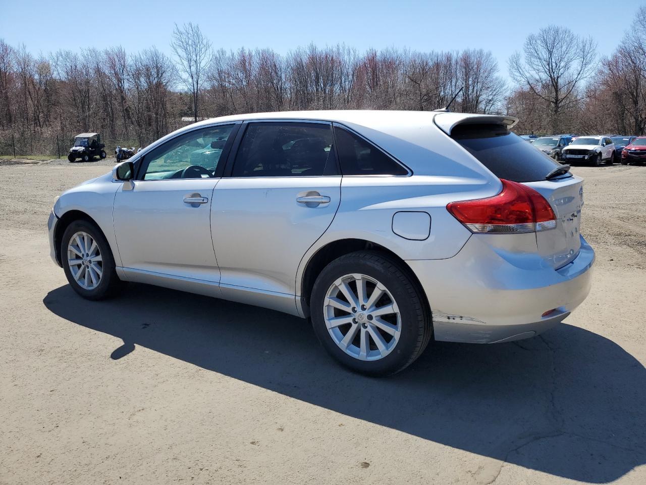 2012 TOYOTA VENZA LE - Image 2