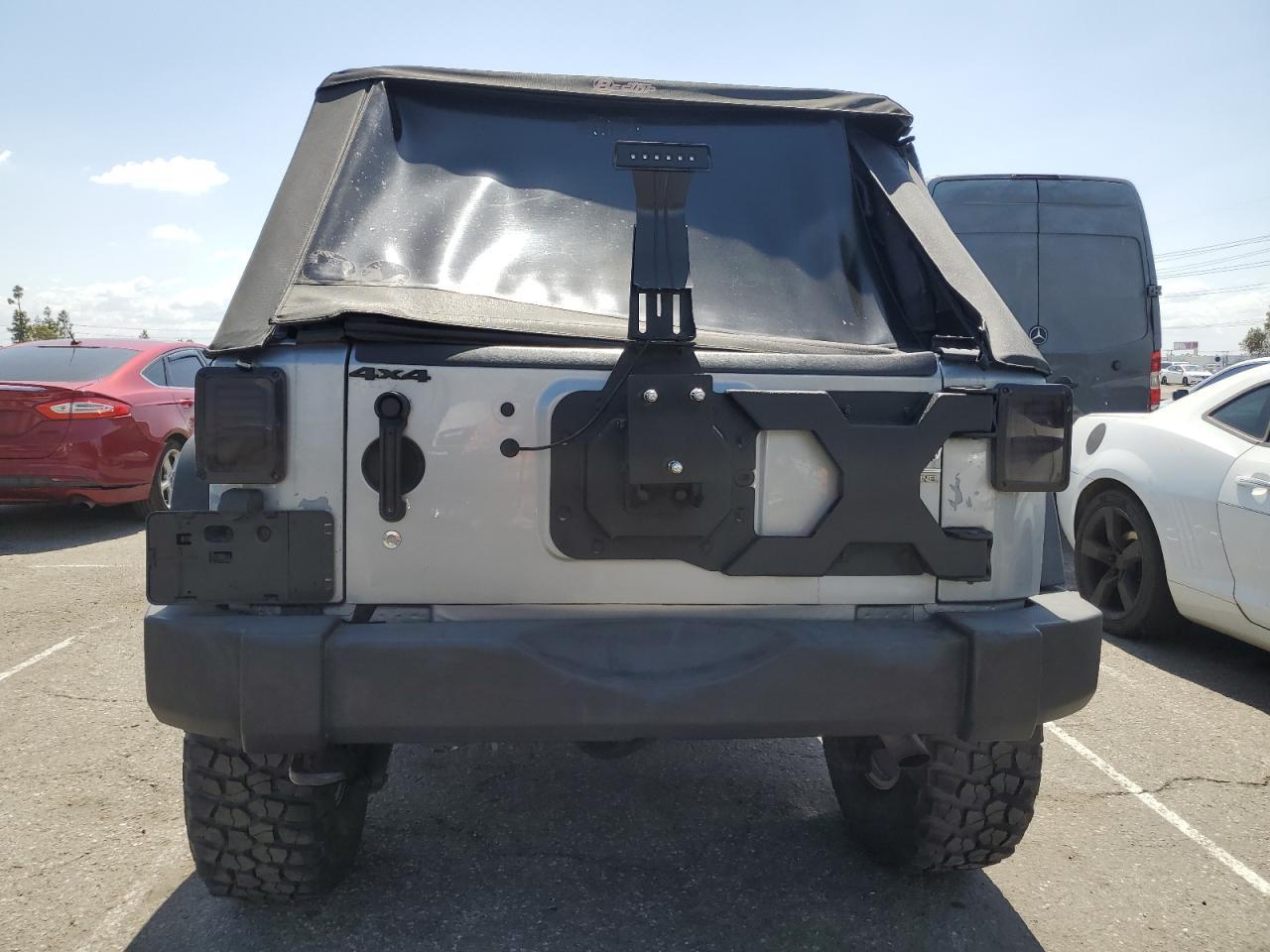 2015 JEEP WRANGLER U - Фото 6