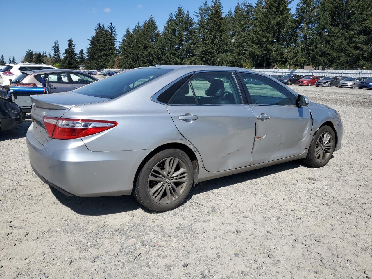 2017 TOYOTA CAMRY LE - Фото 3