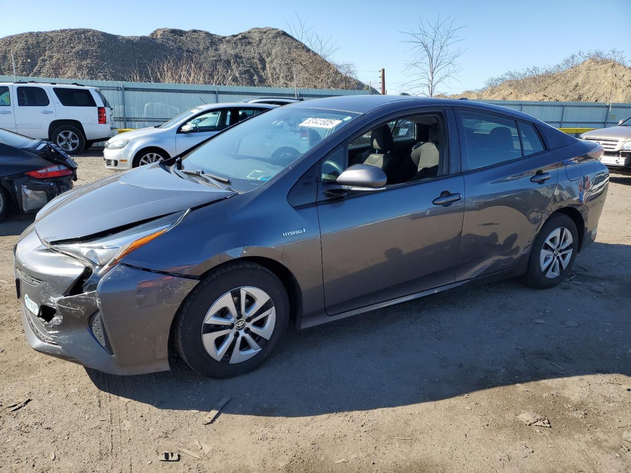 2016 TOYOTA PRIUS