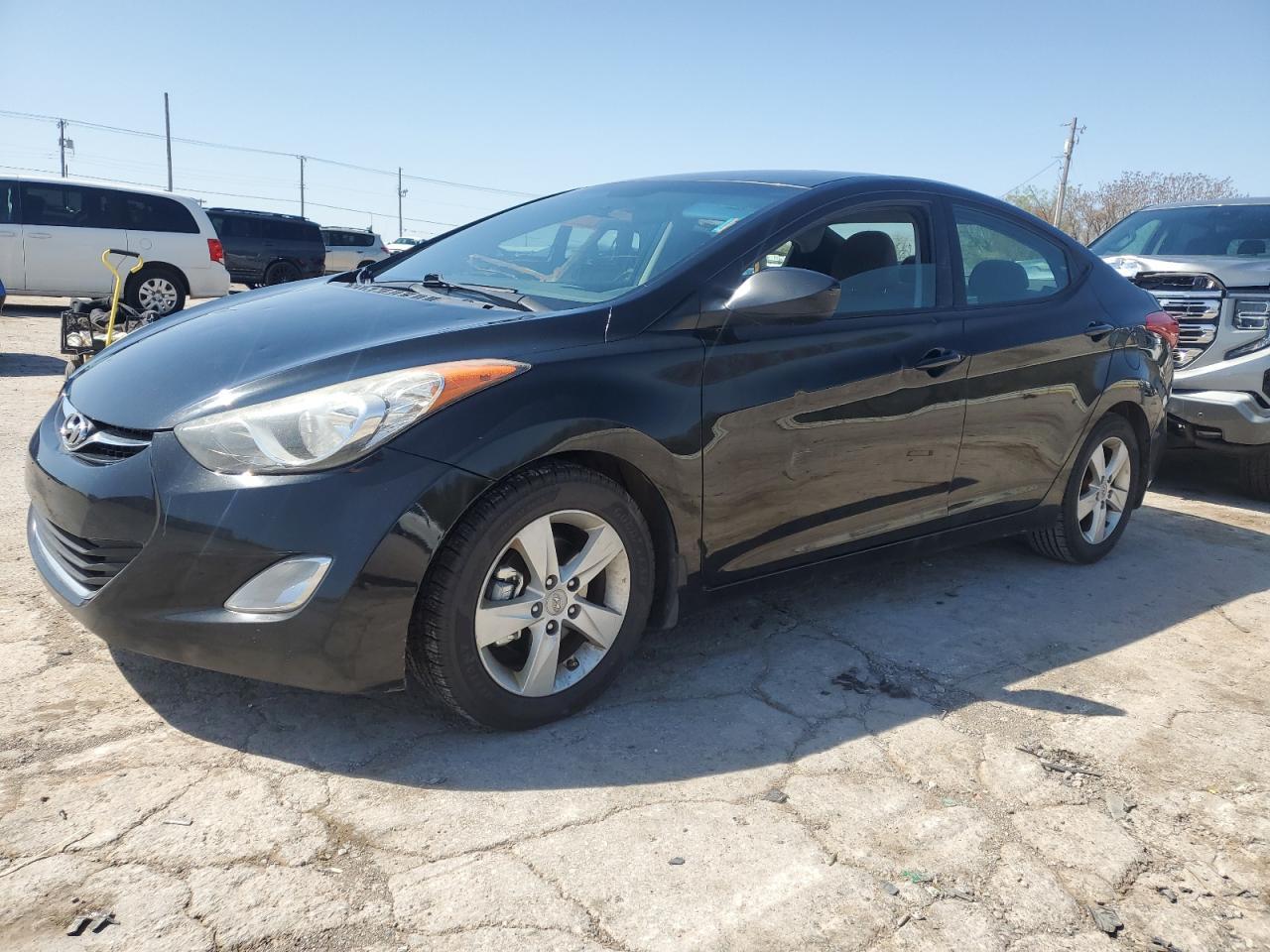 2013 HYUNDAI ELANTRA GL