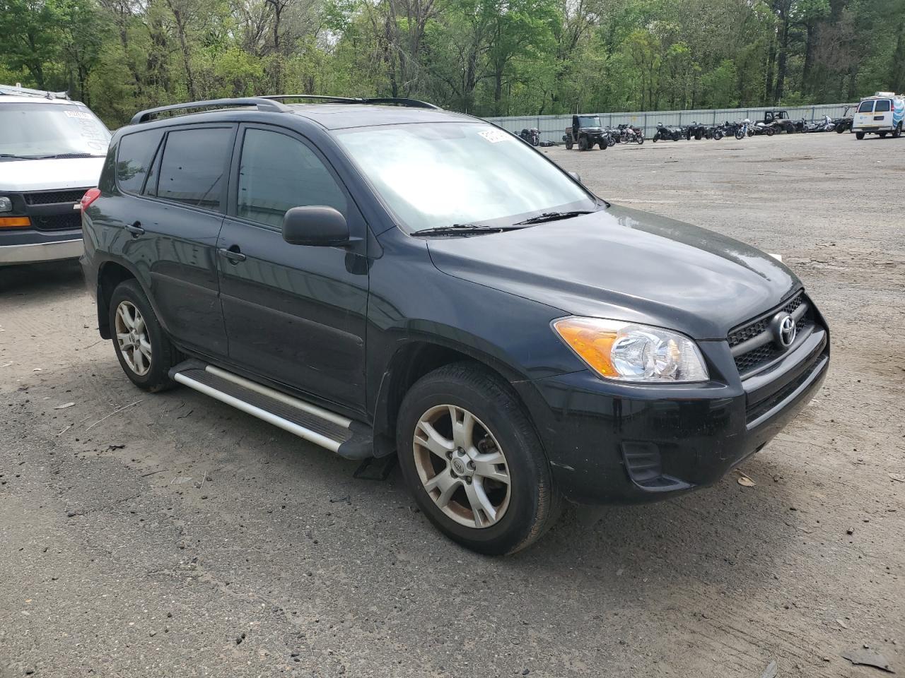 2011 TOYOTA RAV4 - Фото 4