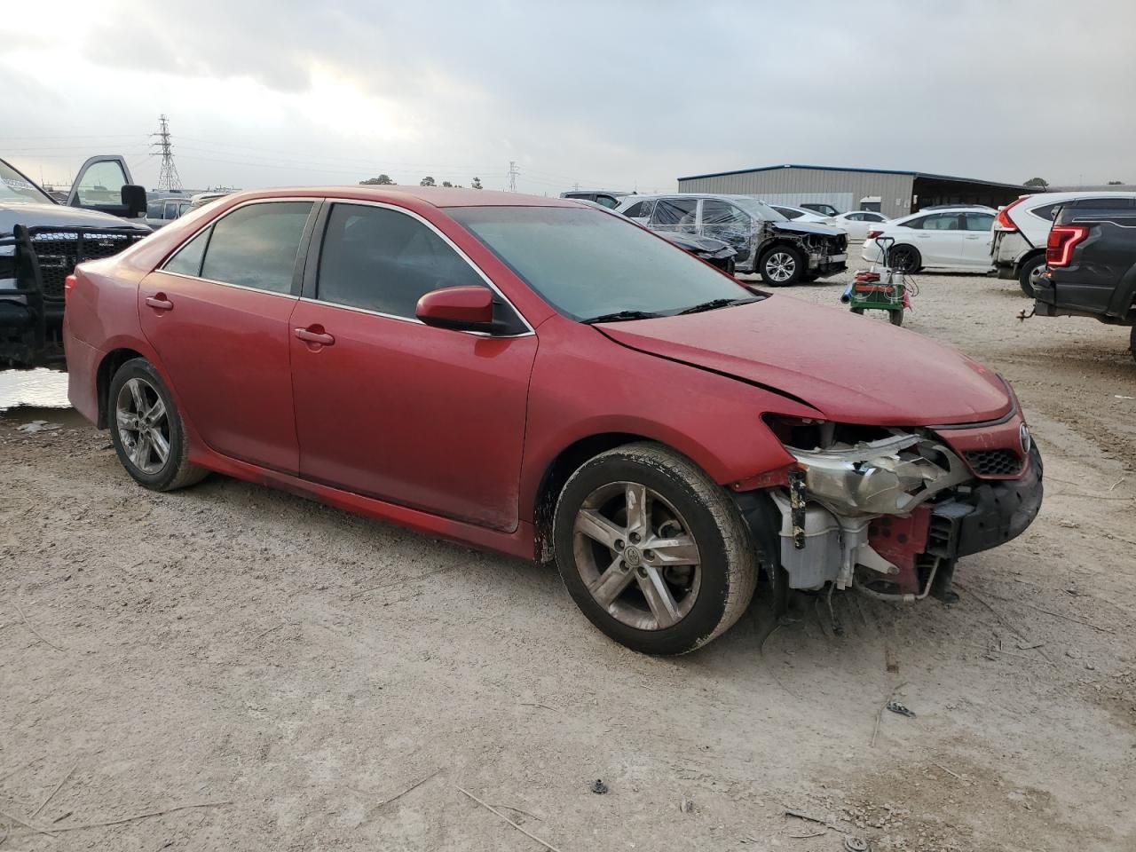 2014 TOYOTA CAMRY L - Image 4